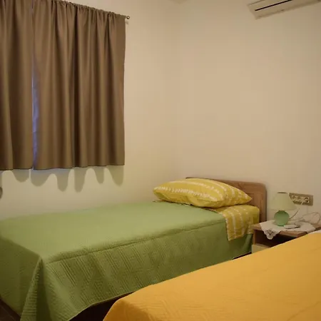 Jelenic アパート